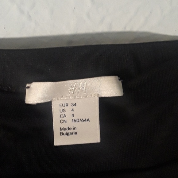 Skirt - Picture 2 of 4